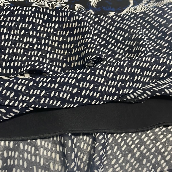 CAbi Blue & Black Floral Top - Picture 8 of 8